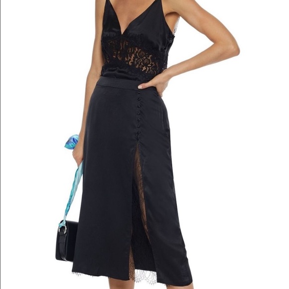 Cami NYC Dresses & Skirts - CAMI NYC
The Etta Chantilly Lace-paneled Silk-charmeuse Skirt In Black